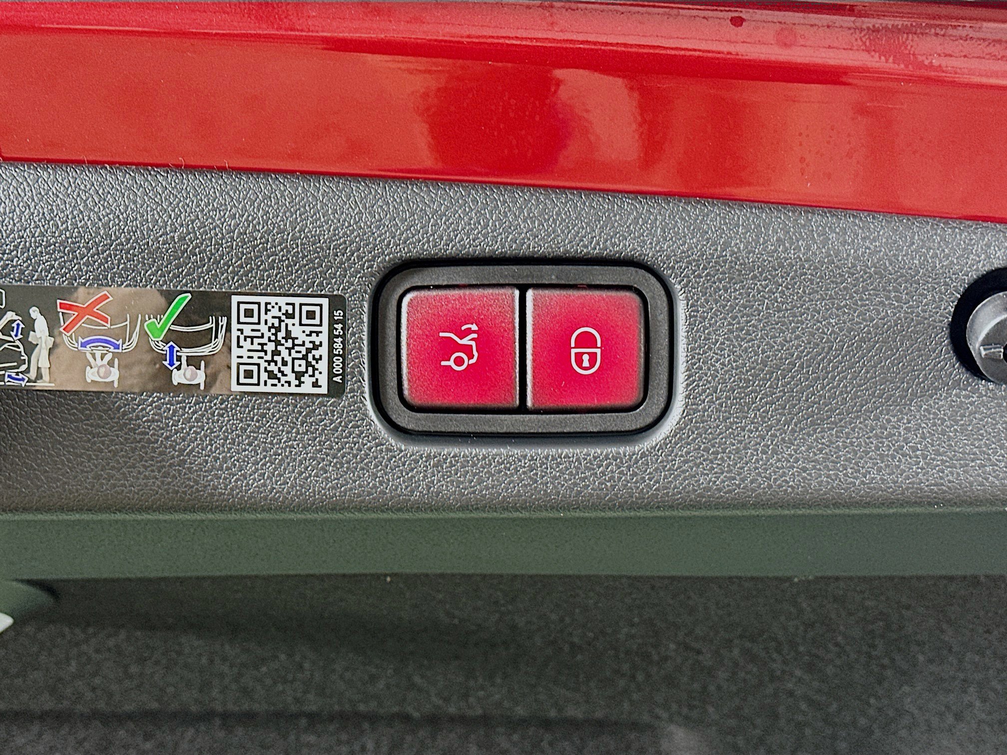 Used 2026 Mercedes-Benz E 350 4MATIC Sedan image 36