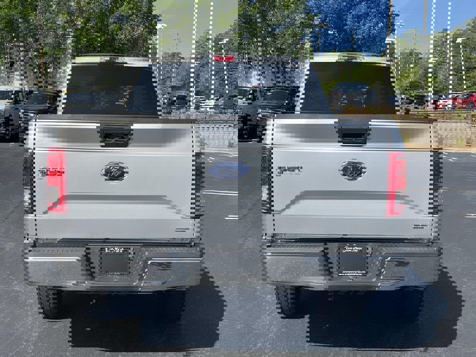 Used 2015 Ford F150 XLT image 6