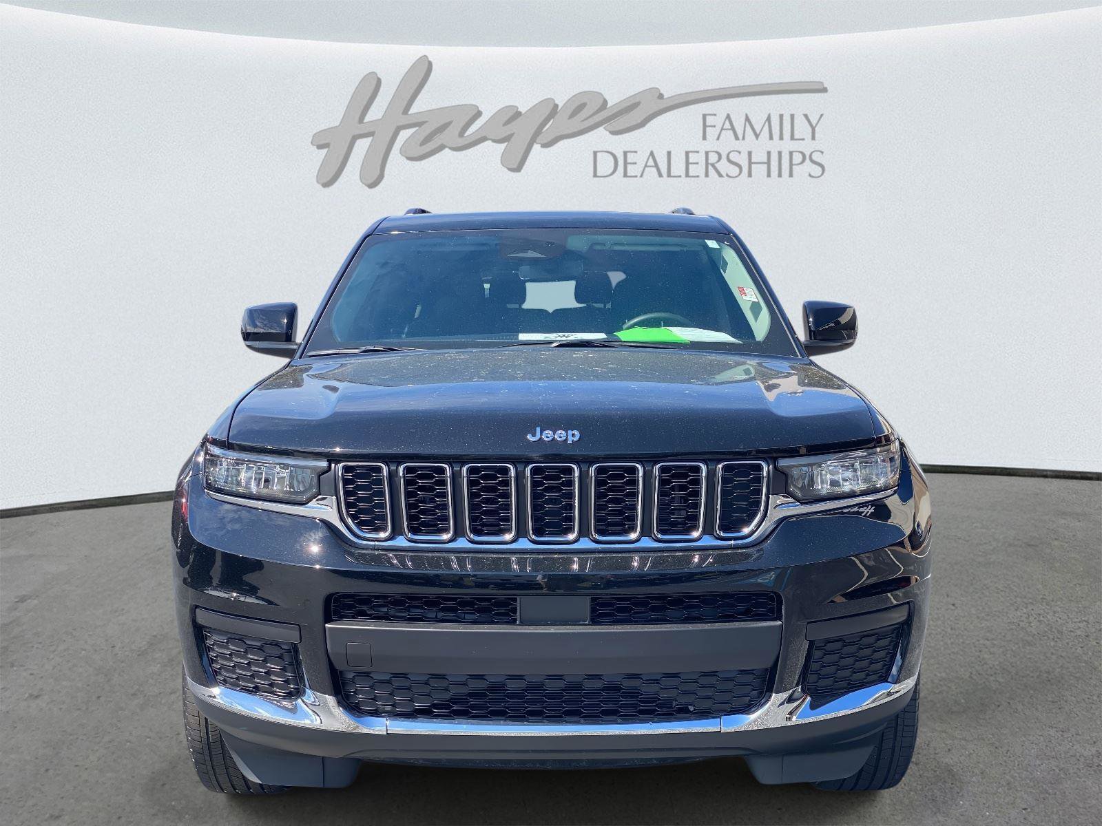 Used 2023 Jeep Grand Cherokee L Laredo image 10