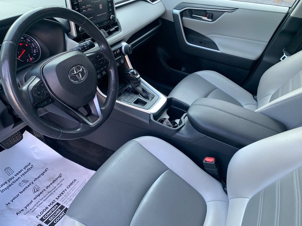 Used 2020 Toyota RAV4 XLE Premium AWD/4WD image 11