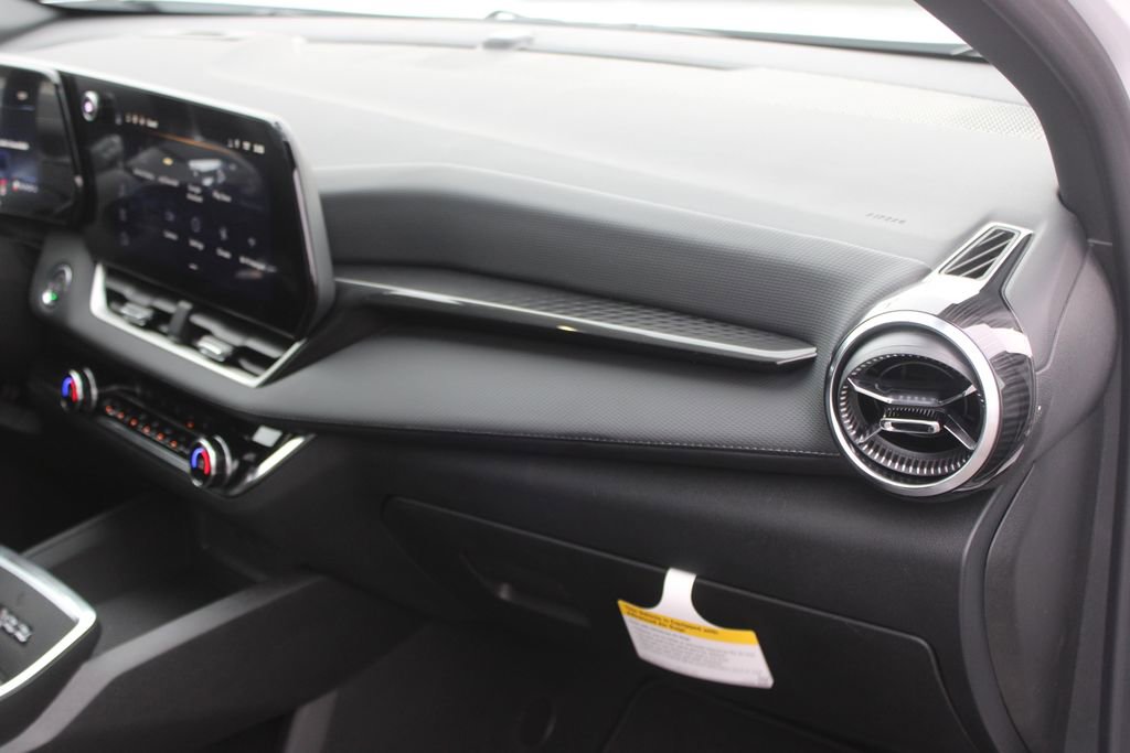 New 2026 Chevrolet Equinox LT w/ Convenience Package II FWD image 29