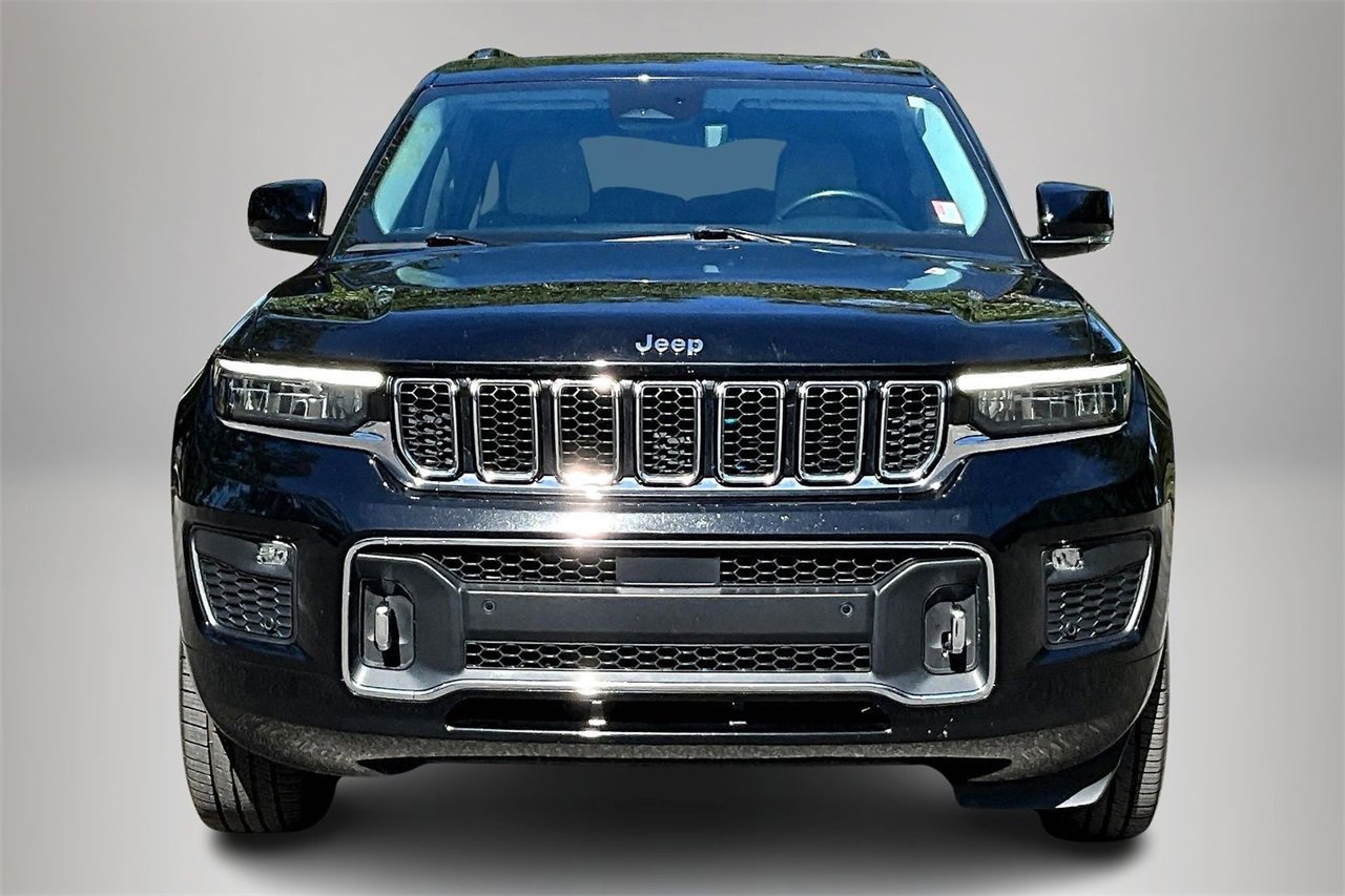 Used 2021 Jeep Grand Cherokee L Overland w/ Luxury Tech Group IV image 3