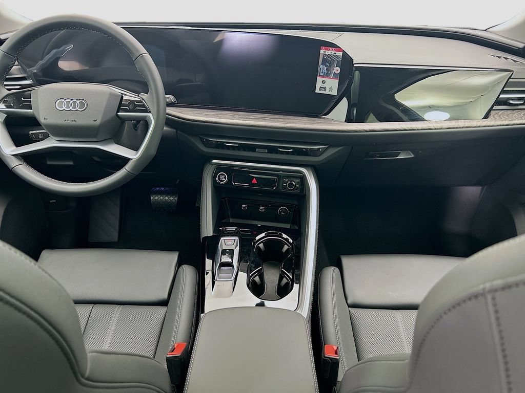 Certified 2025 Audi Q5 Premium AWD/4WD image 13