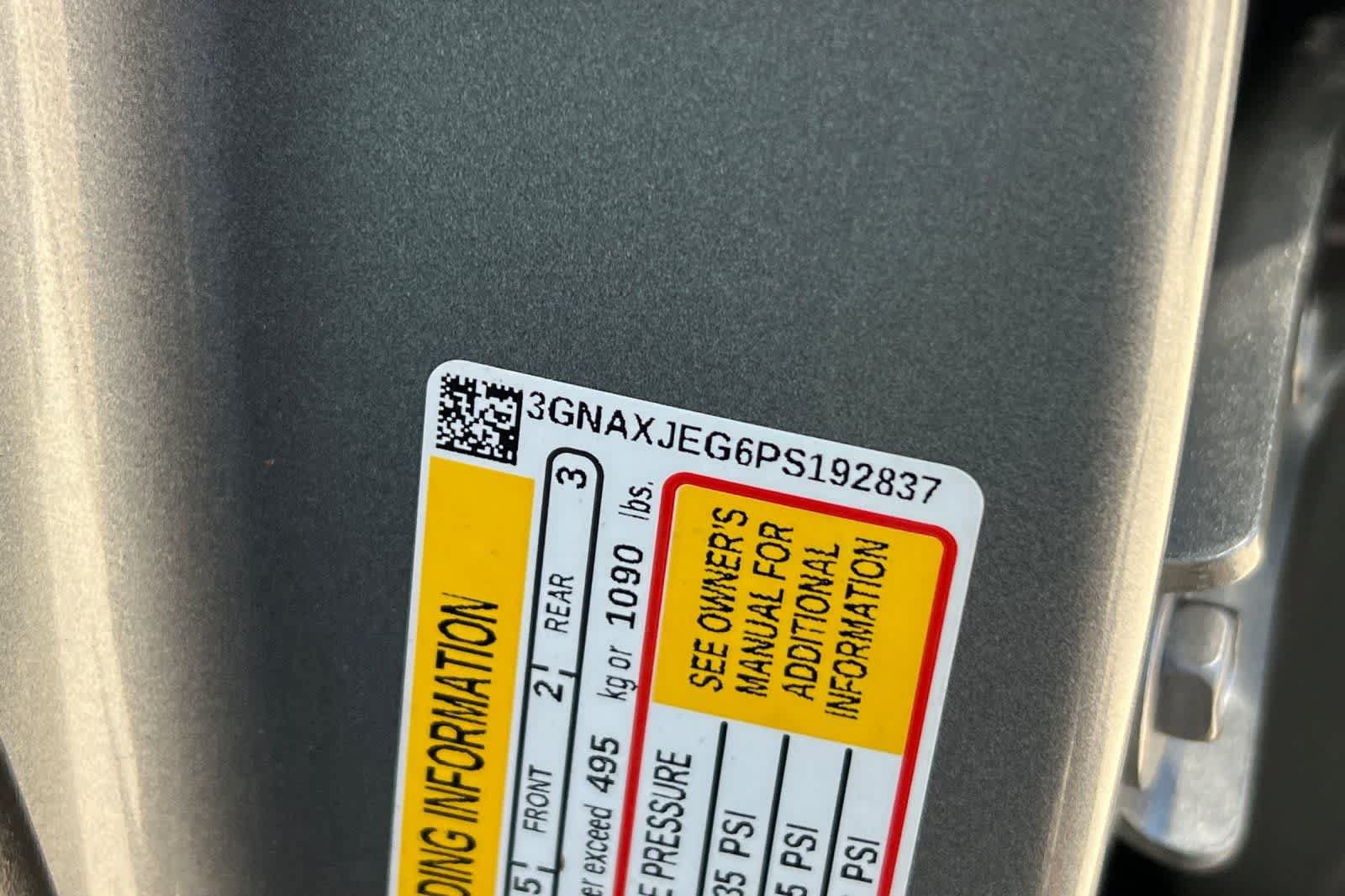 Used 2023 Chevrolet Equinox LT FWD image 37
