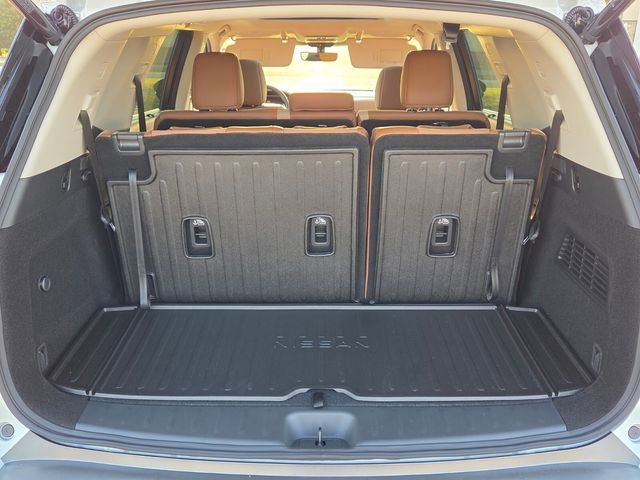 New 2026 Nissan Pathfinder Platinum w/ Cargo Package FWD image 13