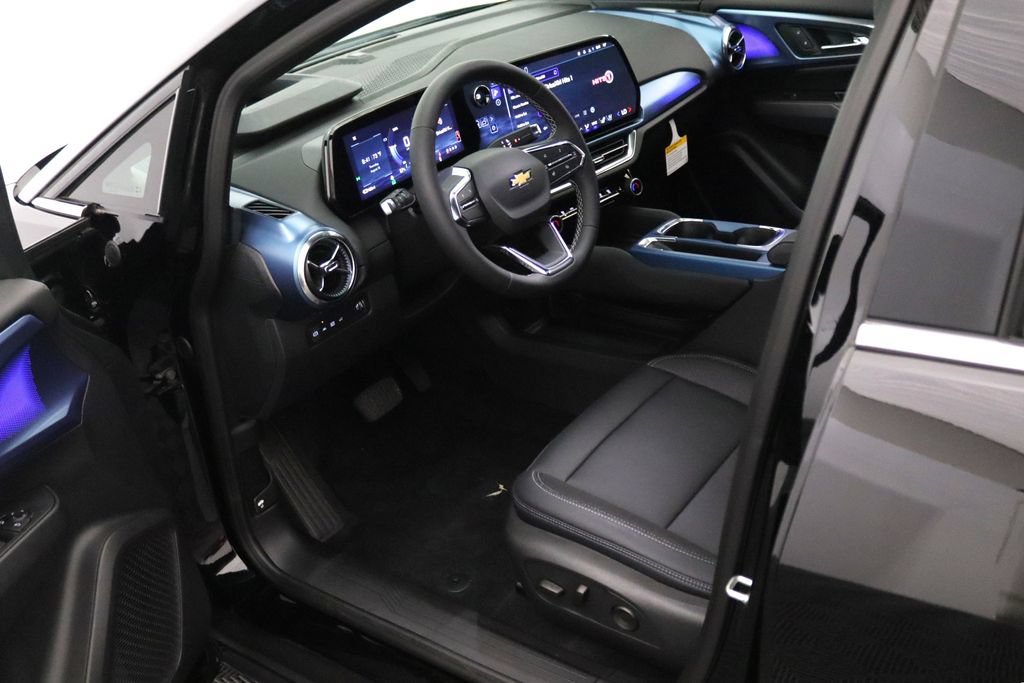 Certified 2026 Chevrolet Equinox EV LT w/ Convenience Package II FWD image 13