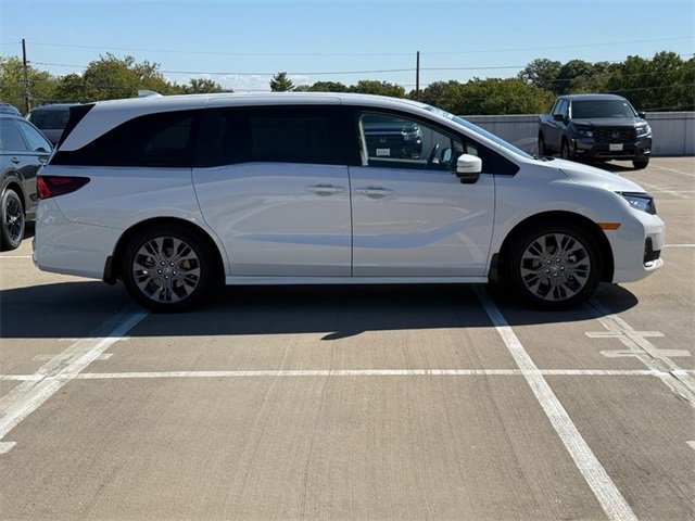 Certified 2025 Honda Odyssey Touring image 2