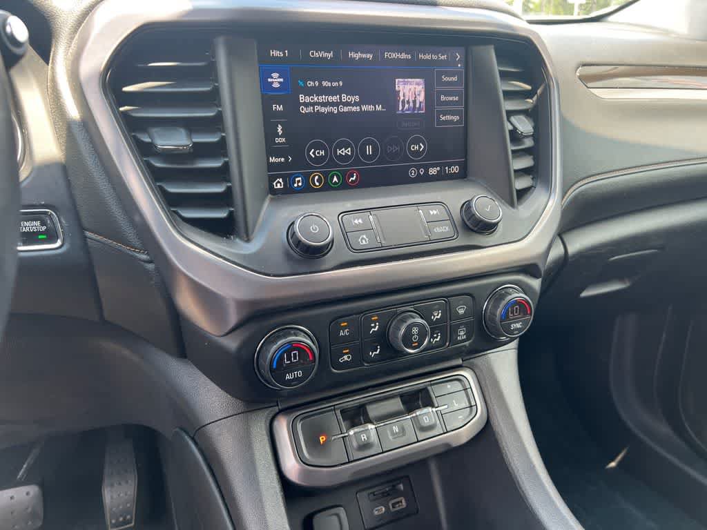 Used 2022 GMC Acadia AT4 w/ Technology Package AWD/4WD image 30