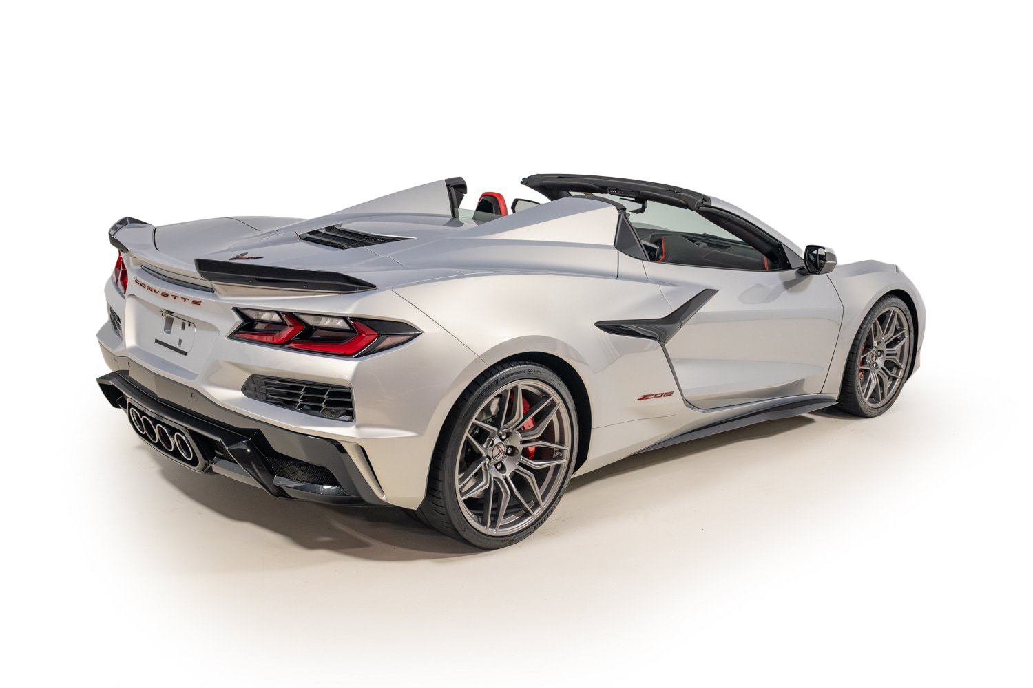 Used 2024 Chevrolet Corvette Z06 RWD image 7