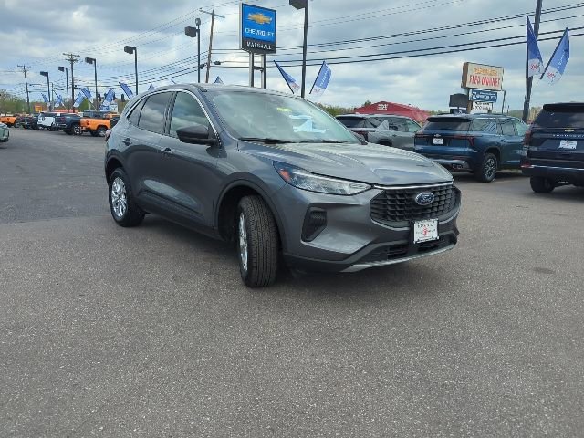 Used 2024 Ford Escape Active AWD/4WD image 4