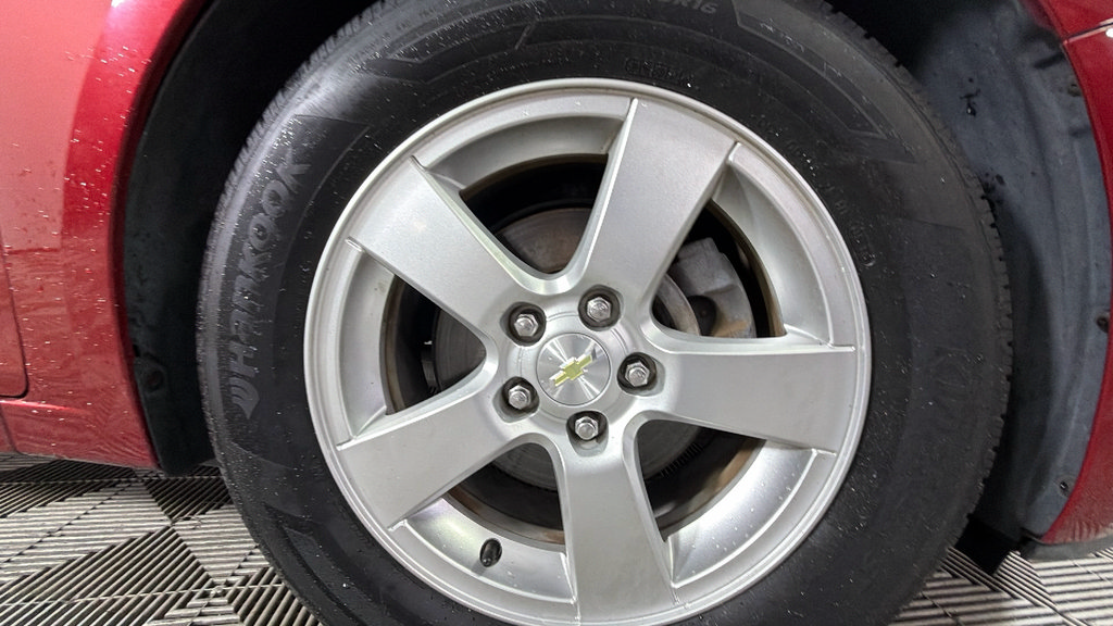 Used 2014 Chevrolet Cruze LT w/ All-Star Edition FWD image 36