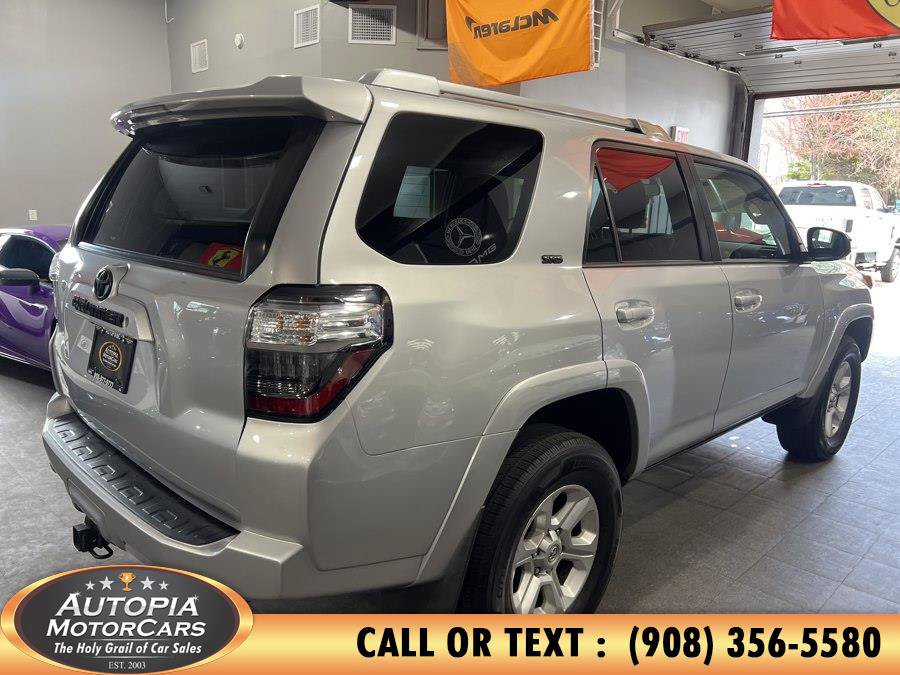 Used 2014 Toyota 4Runner SR5 AWD/4WD image 6