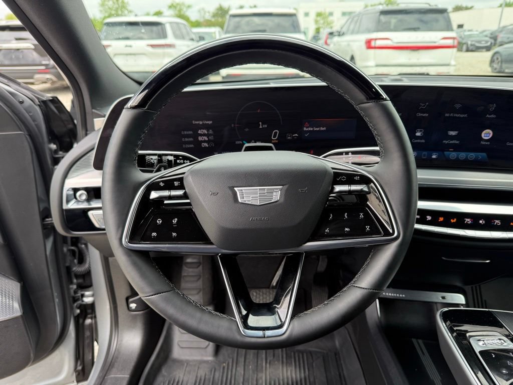 Certified 2025 Cadillac Lyriq Luxury w/ LPO, Floor Liner Package AWD/4WD image 20
