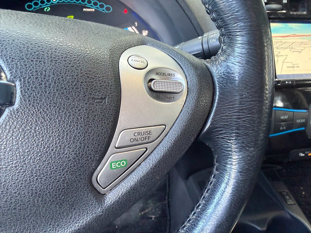 Used 2013 Nissan Leaf SL FWD image 14