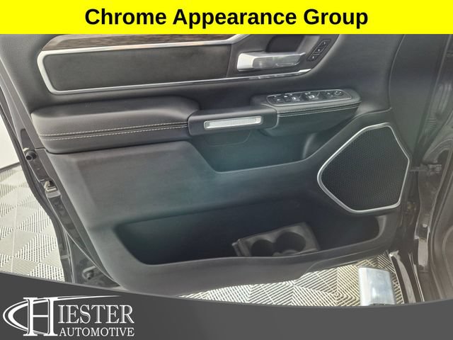 Used 2019 RAM 1500 Laramie AWD/4WD image 12