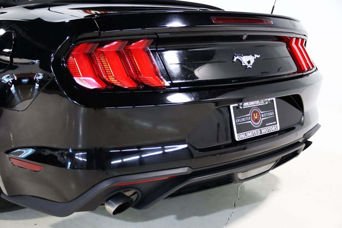 Used 2019 Ford Mustang Premium RWD image 55