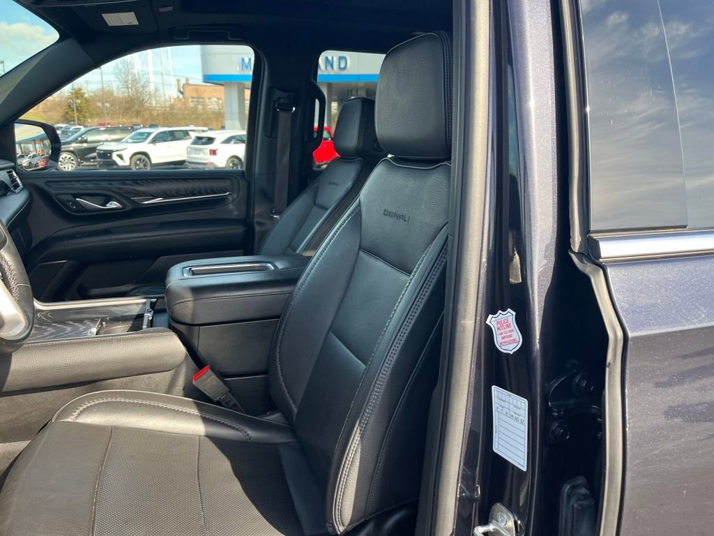 Used 2023 GMC Yukon Denali image 18