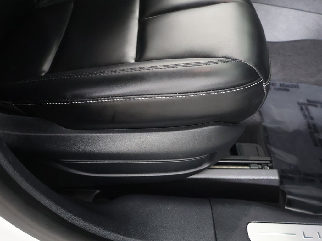 Used 2024 Lincoln Corsair AWD image 31
