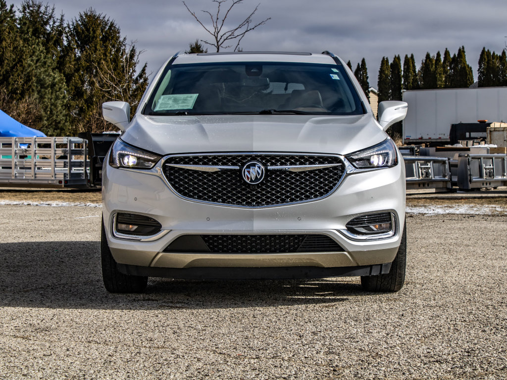 Used 2018 Buick Enclave Avenir w/ Avenir Technology Package AWD/4WD image 5