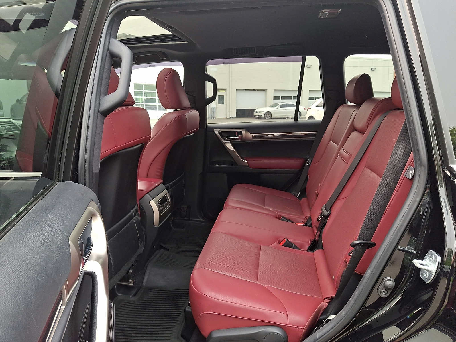 Used 2021 Lexus GX 460 Premium w/ Premium Package AWD/4WD image 10