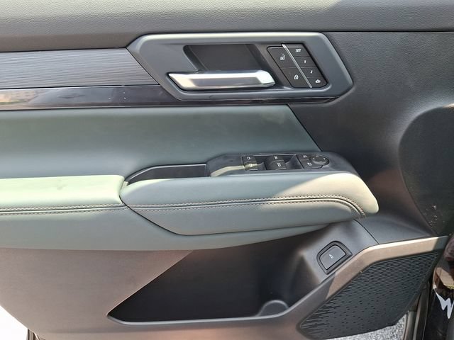 New 2026 GMC Terrain AT4 w/ Convenience Package III AWD/4WD image 9