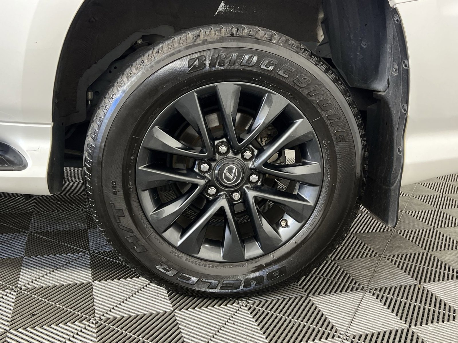 Used 2023 Lexus GX 460 Premium image 12