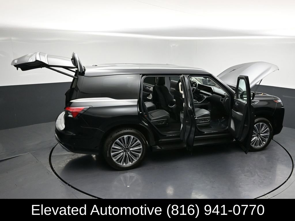 Used 2025 INFINITI QX80 Sensory image 37