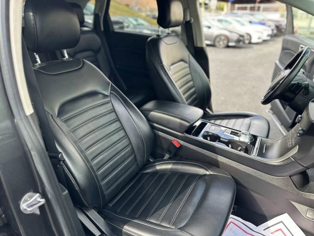 Used 2019 Ford Edge SEL w/ Equipment Group 201A image 22