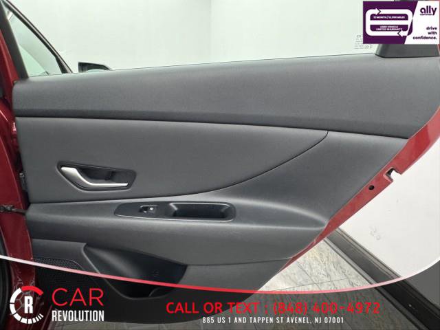 Used 2024 Hyundai Elantra Limited FWD image 50