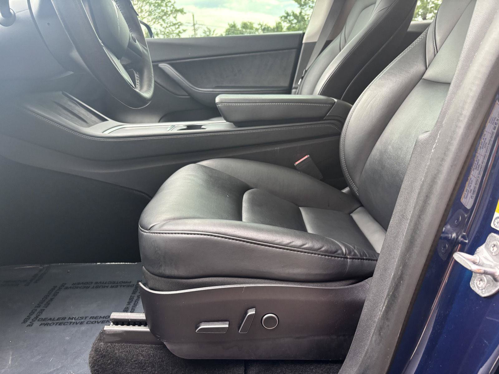 Used 2021 Tesla Model Y Long Range AWD/4WD image 19