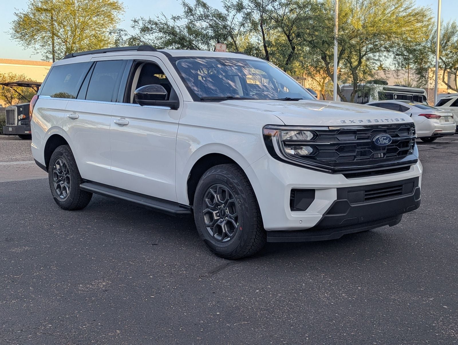 New 2025 Ford Expedition Active RWD image 39