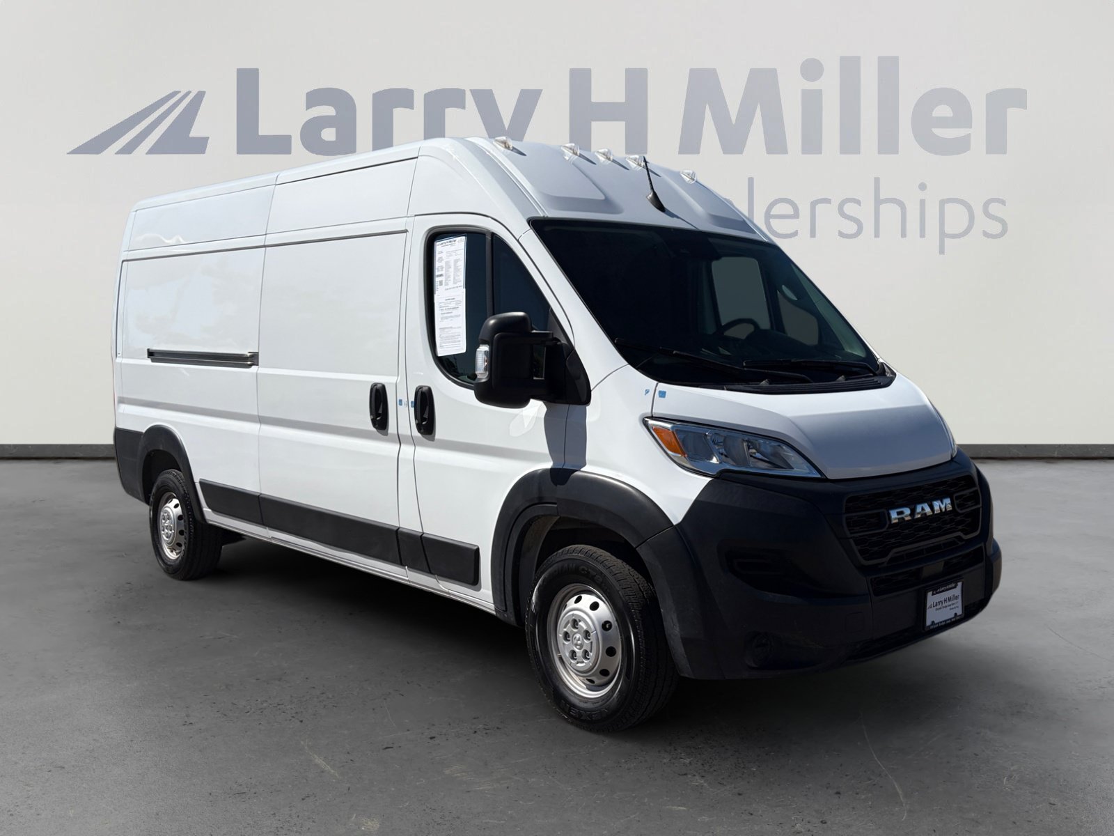 Used 2023 RAM ProMaster 2500 FWD image 8