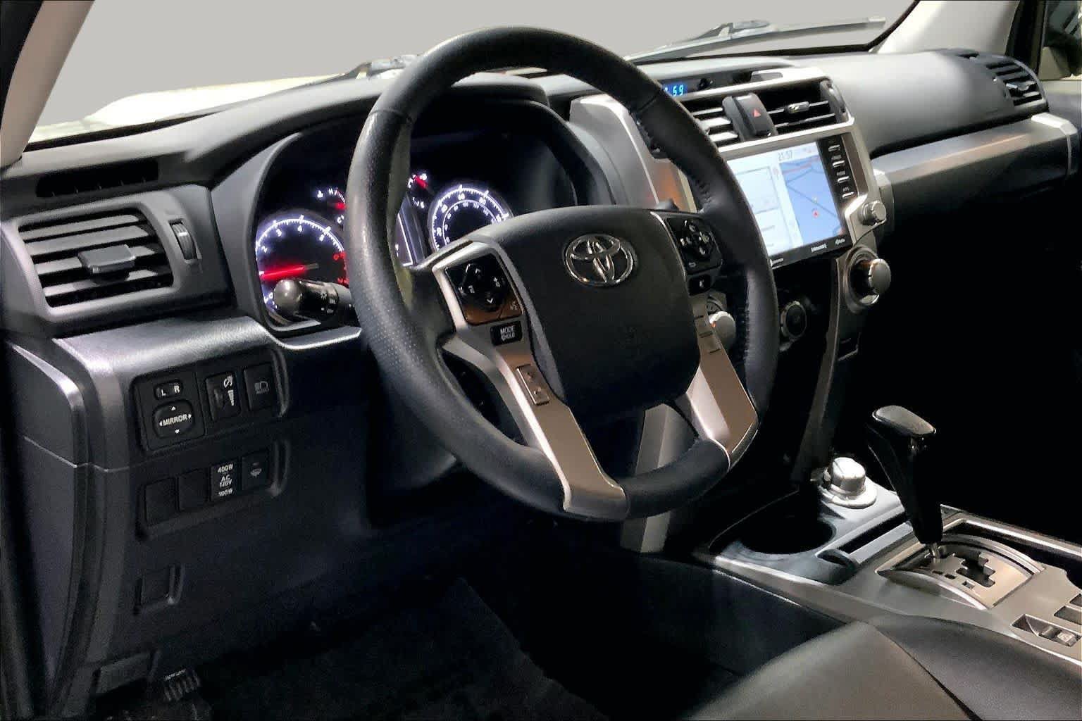 Used 2023 Toyota 4Runner TRD Sport AWD/4WD image 17