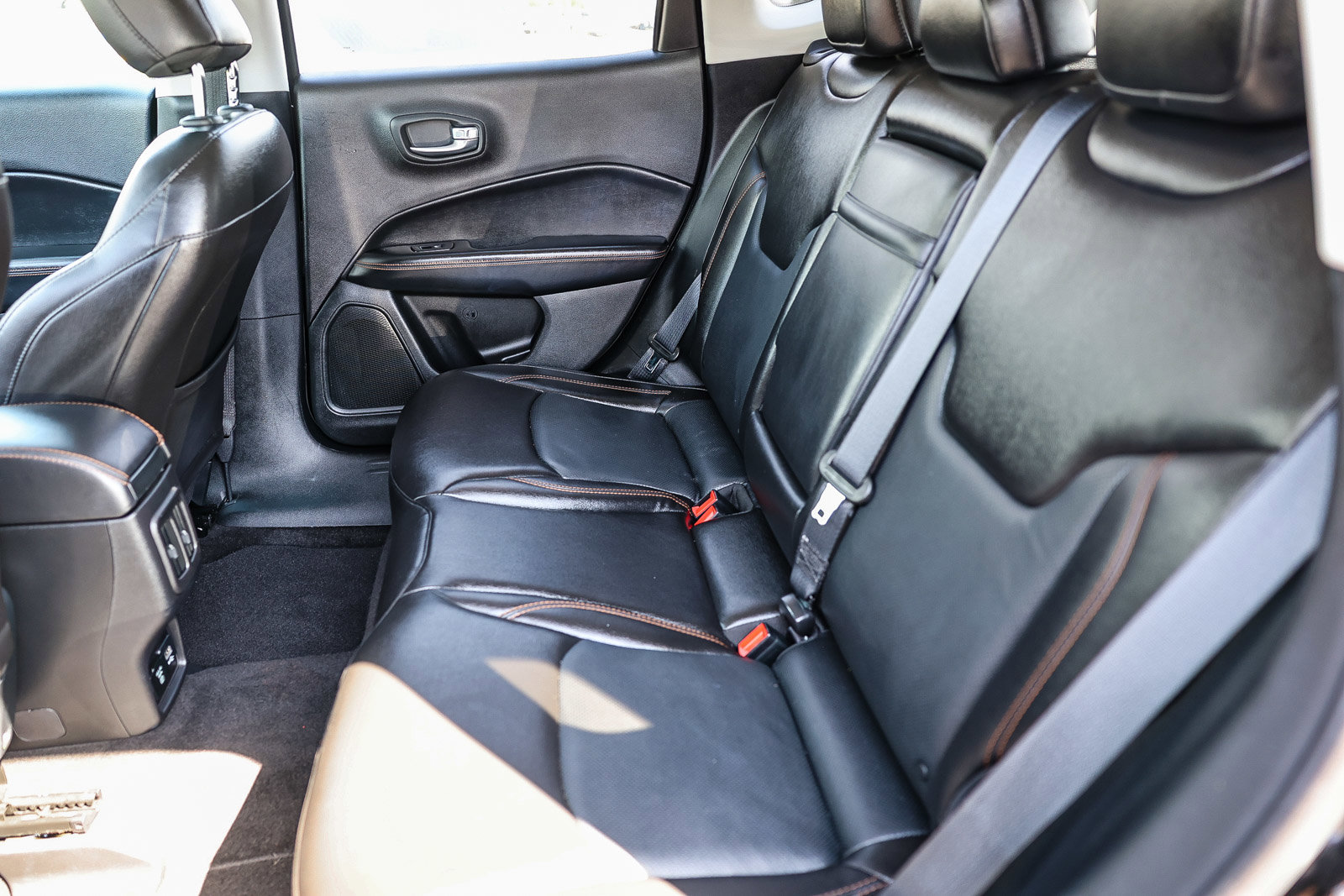 Used 2018 Jeep Compass Limited image 8