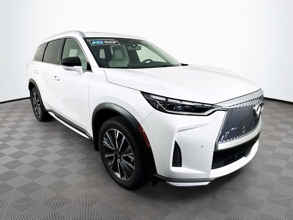 Certified 2026 INFINITI QX60 Luxe w/ Cargo Package image 3