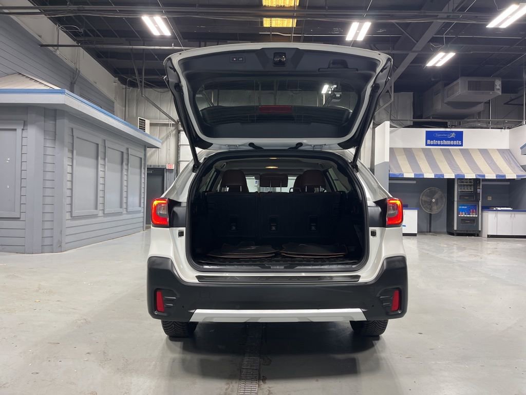 Used 2020 Subaru Outback Touring image 9