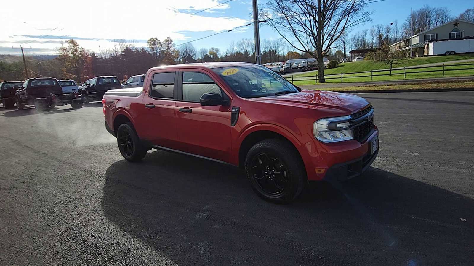 Used 2024 Ford Maverick XLT w/ XLT Luxury Package AWD/4WD image 2