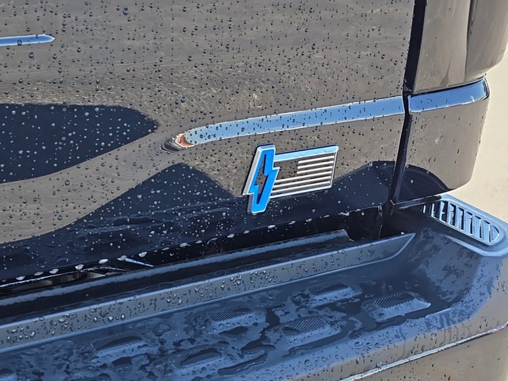 New 2025 Ford F150 Lightning XLT image 98