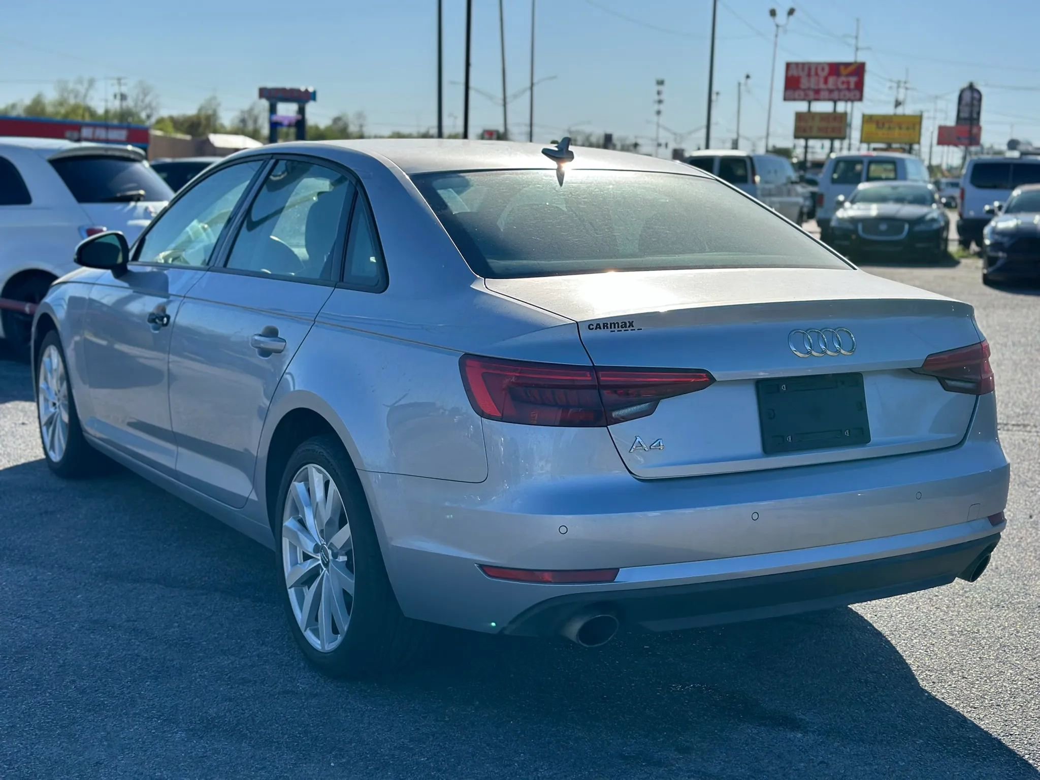 Used 2017 Audi A4 2.0T Premium w/ Audi MMI Navigation Plus FWD image 8