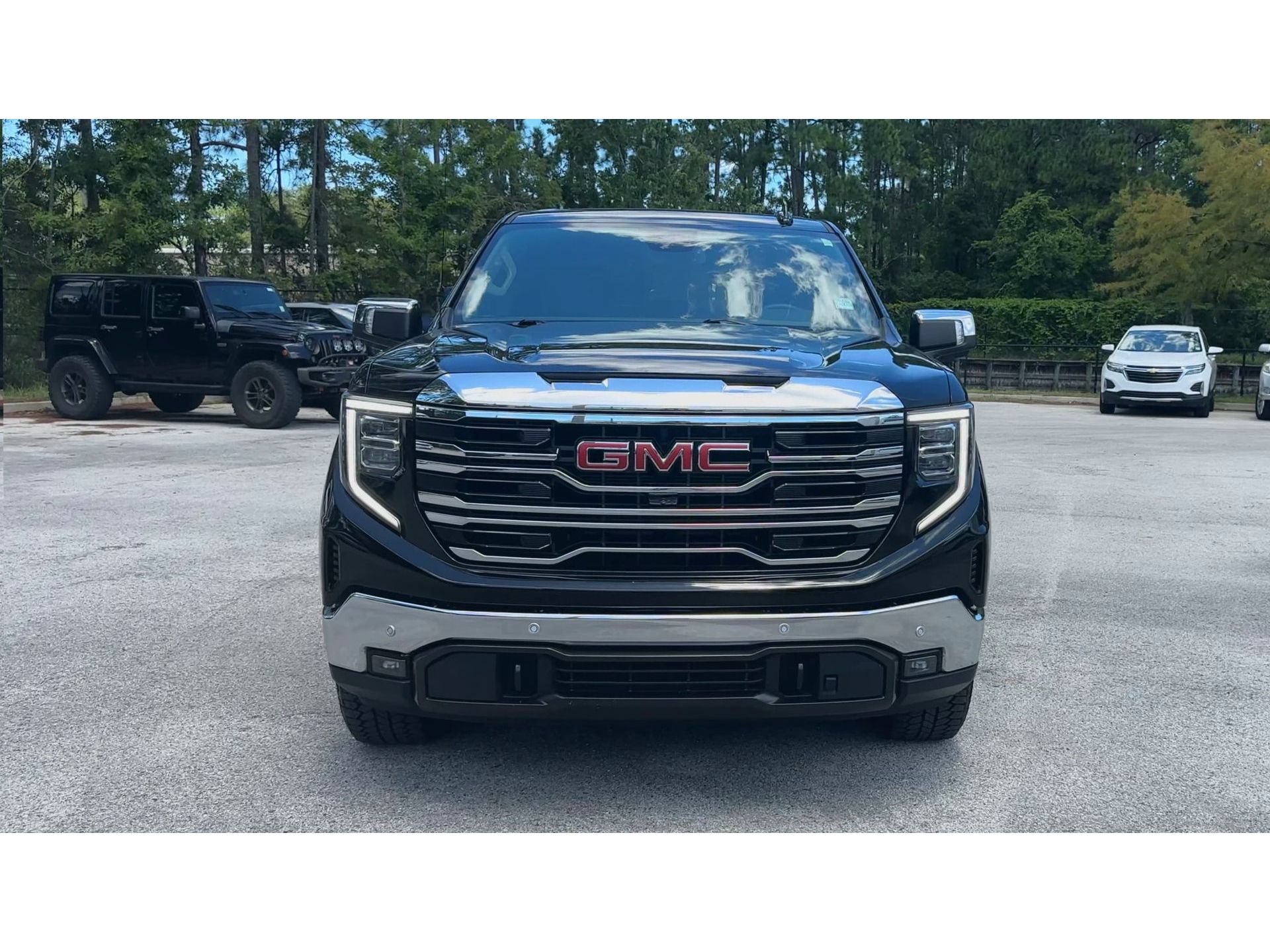 Certified 2025 GMC Sierra 1500 SLT w/ SLT Premium Plus Package AWD/4WD image 3