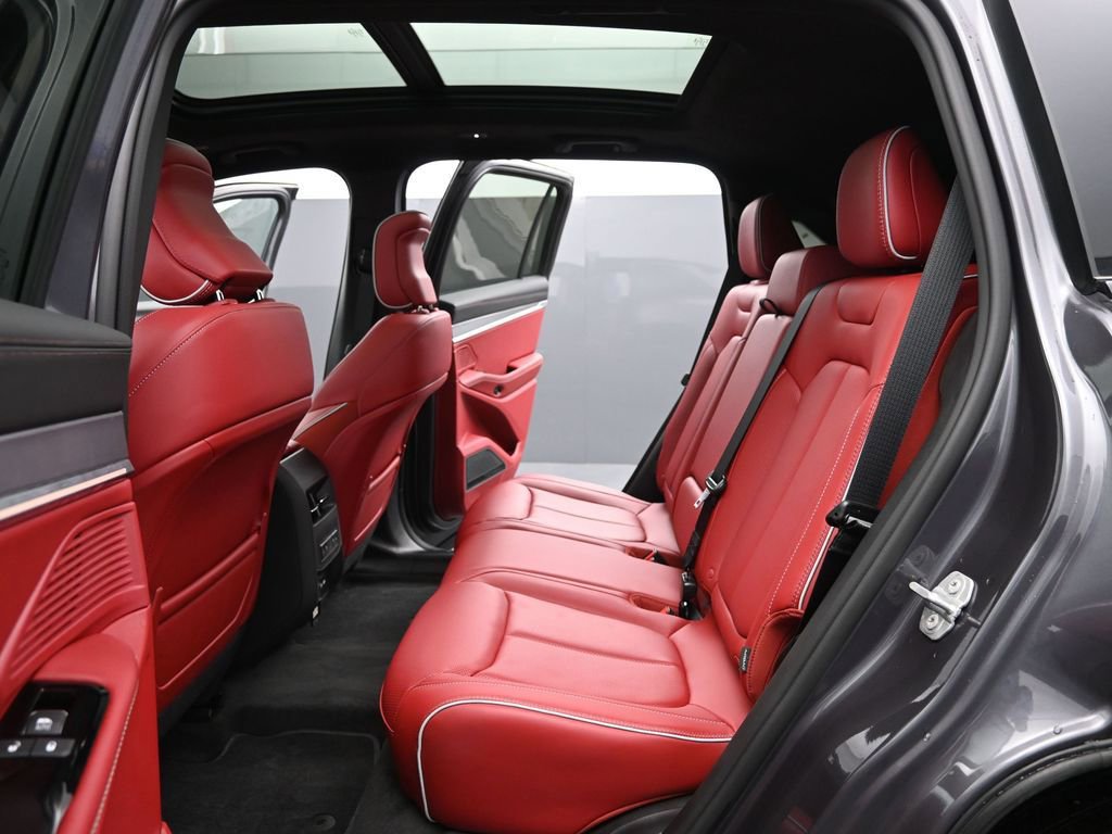 Used 2024 Jeep Wagoneer Launch Edition image 13