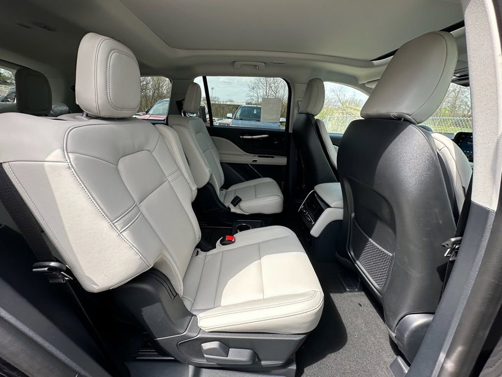 New 2026 Lincoln Aviator AWD image 26