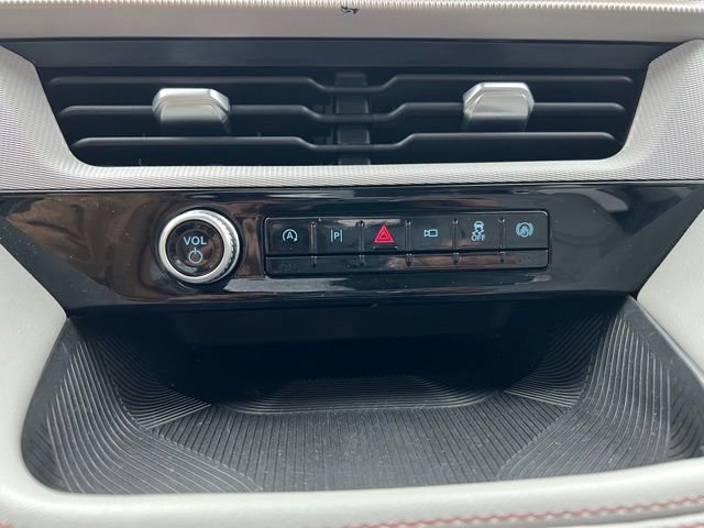 Used 2025 Ford Explorer Active w/ Active Comfort Package AWD/4WD image 26