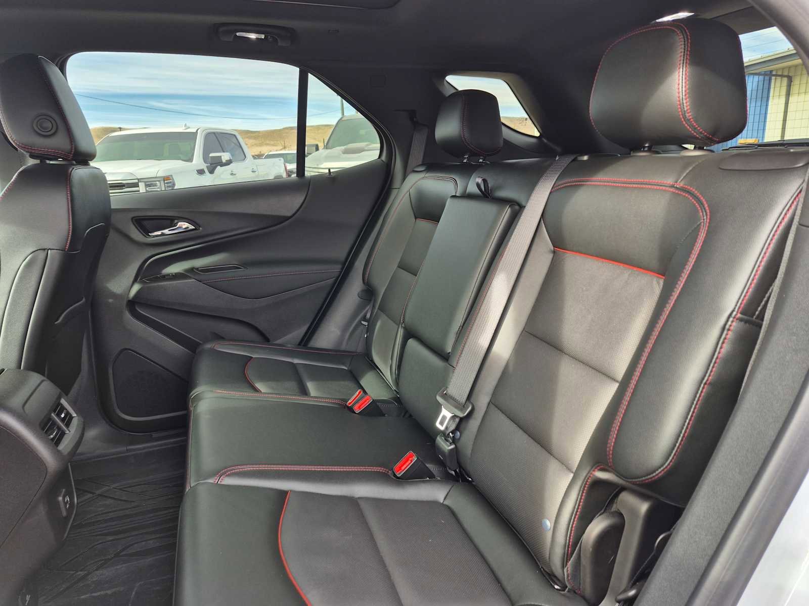 Used 2024 Chevrolet Equinox RS w/ RS Leather Package image 35