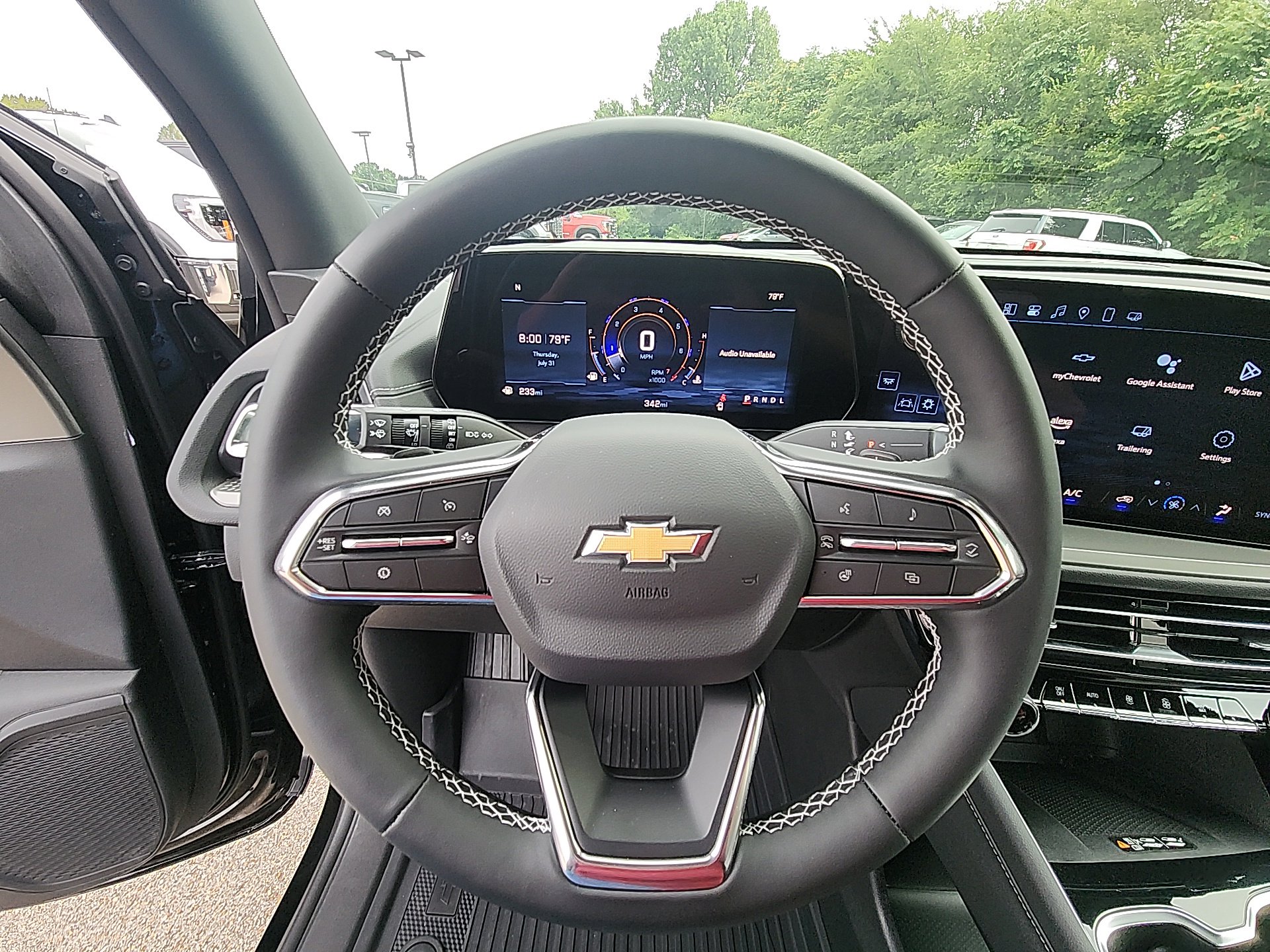 New 2025 Chevrolet Traverse LT w/ LPO, Cargo Package image 17