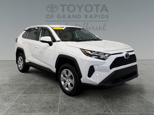 Certified 2025 Toyota RAV4 LE image 1