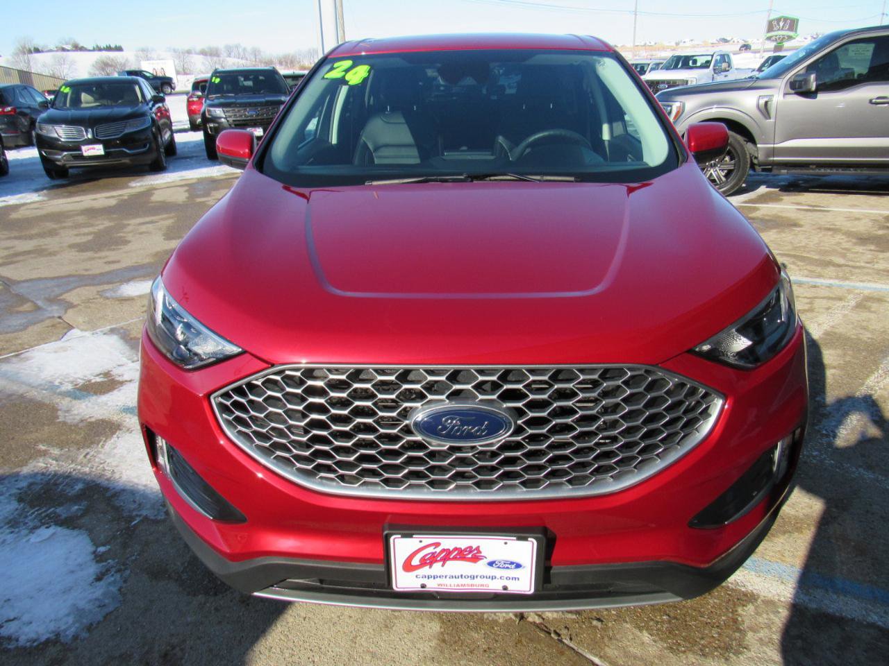 Used 2024 Ford Edge SEL w/ Convenience Package image 3