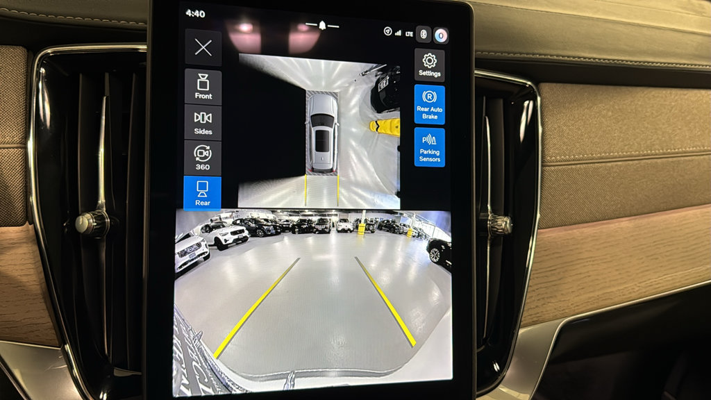 Certified 2026 Volvo XC90 B6 Plus AWD/4WD image 16