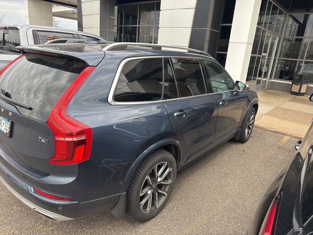 Used 2019 Volvo XC90 T6 Momentum w/ Advanced Package image 4