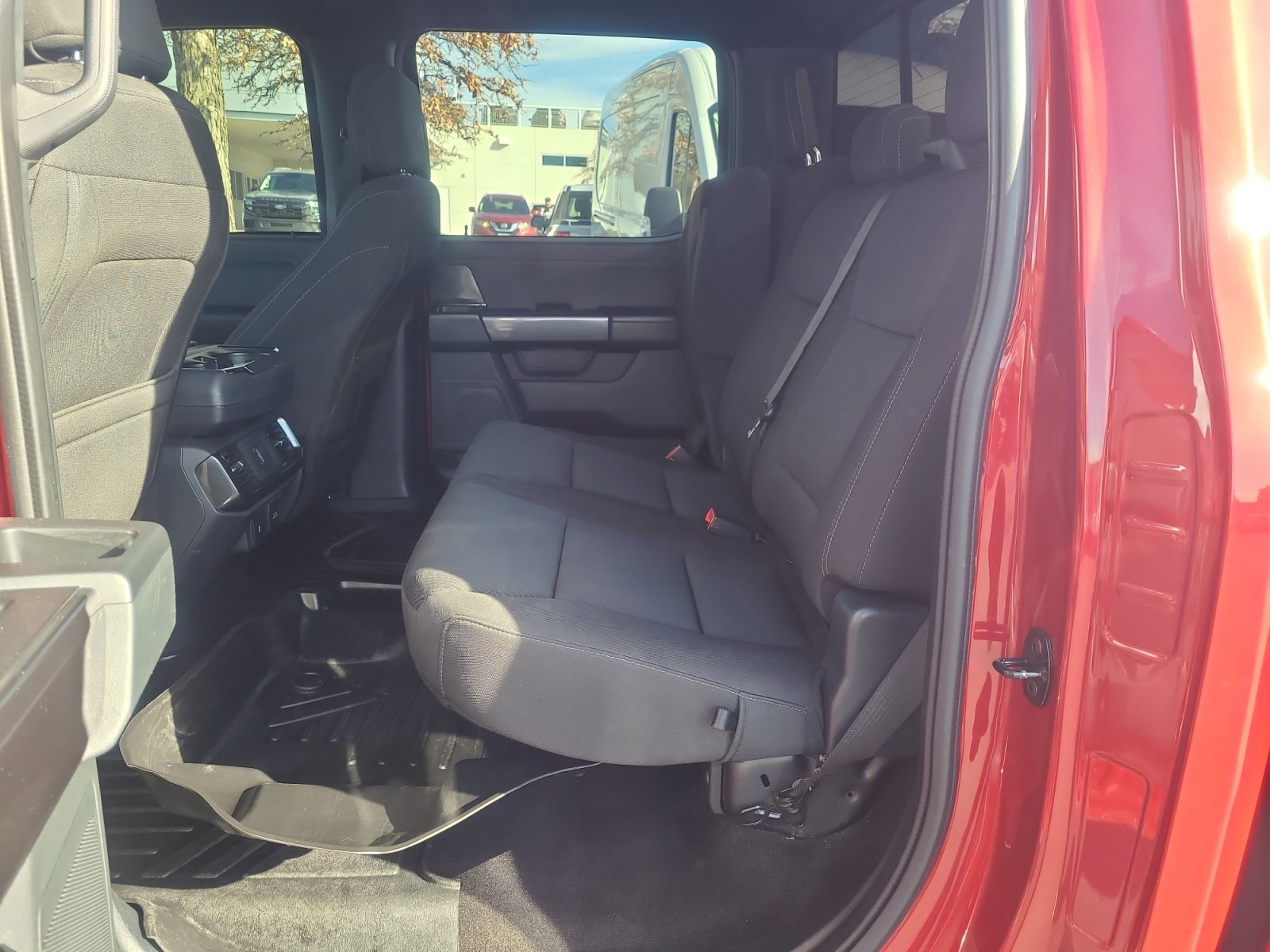 Certified 2021 Ford F150 XLT w/ Equipment Group 302A High image 17